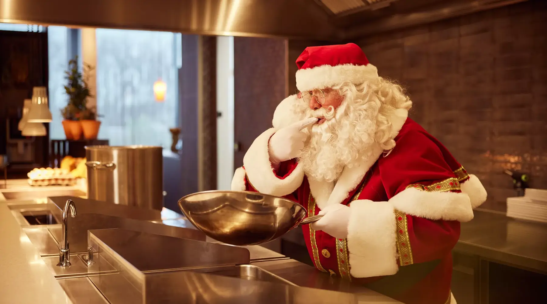 Vier de kerst bij Van der Valk Amsterdam