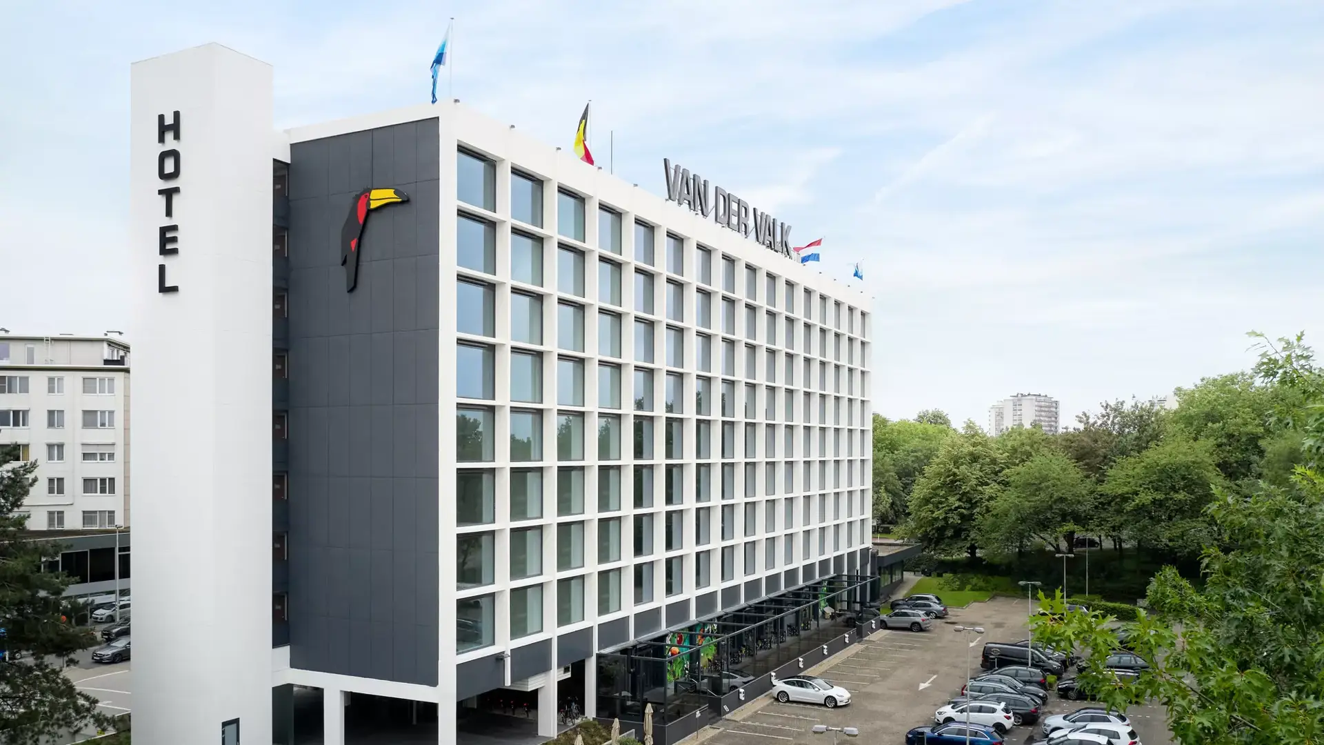 Frontview van Hotel Antwerpen