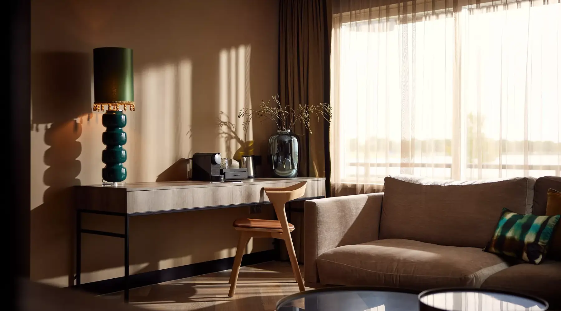 Corner seat in Family Suite of Hotel Groningen - Zuidbroek.