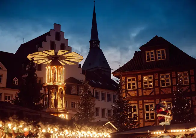 Bâtiment-lumières-Noël
